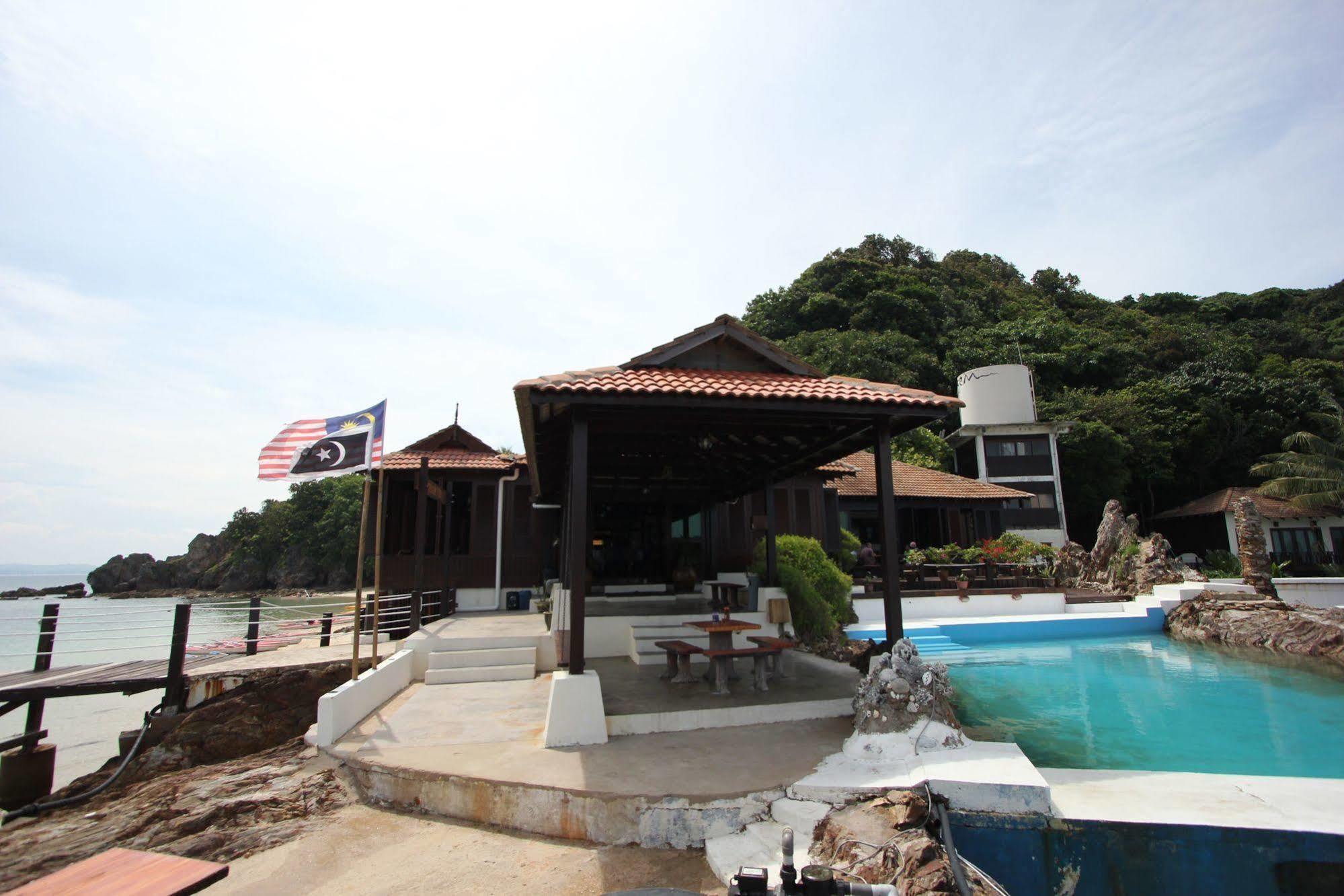 Gem Island Resort & Spa Pulau Gemia Esterno foto